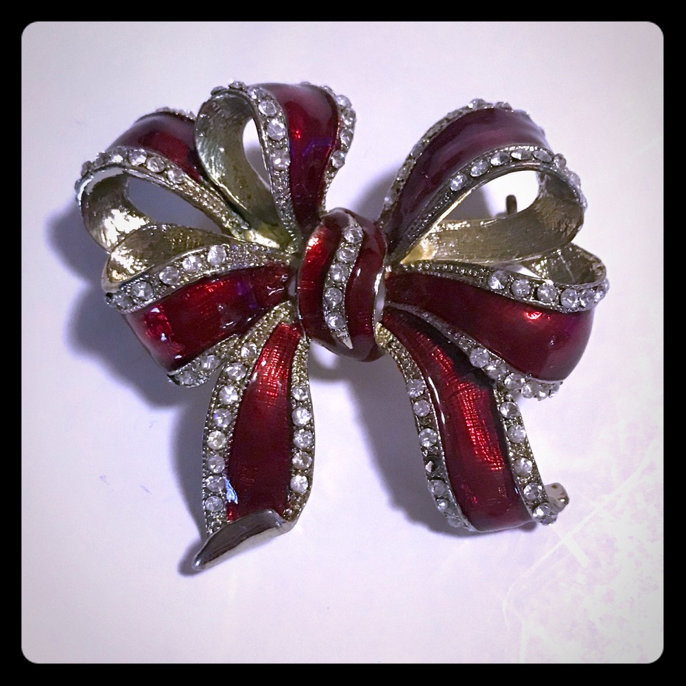 Beautiful Red Gold Gem Bow Brooch